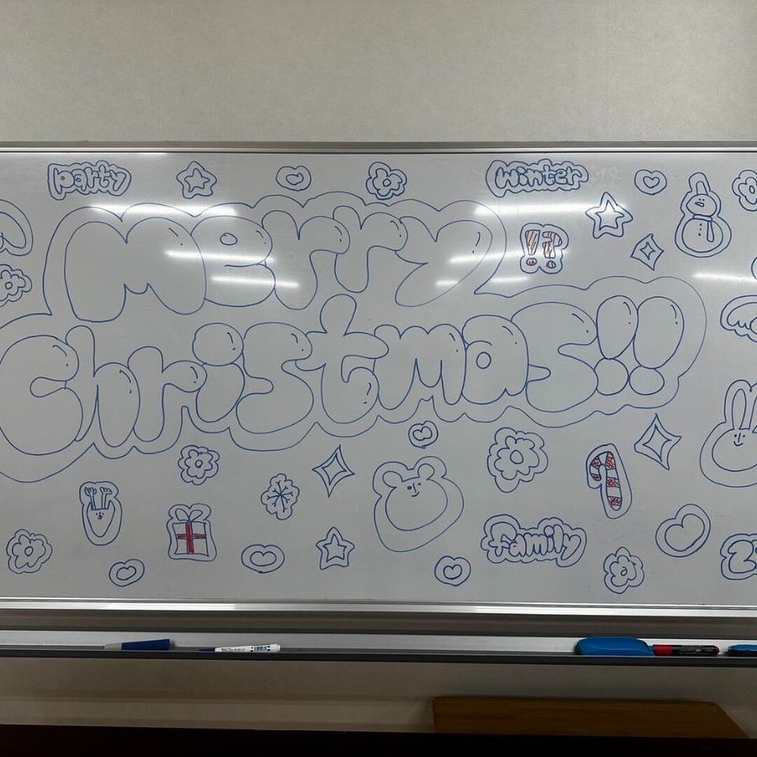 先日、社内でクリスマス会を行いました