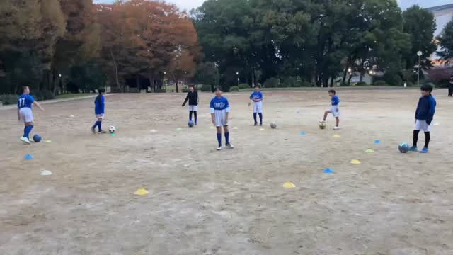 寒さが増してきましたが、私たちのサッカーへの情熱はますます燃